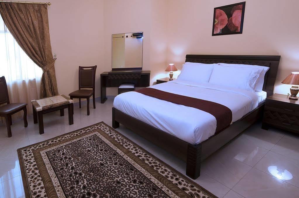 Tiger Home Hotel Apartments Muscat Exterior photo