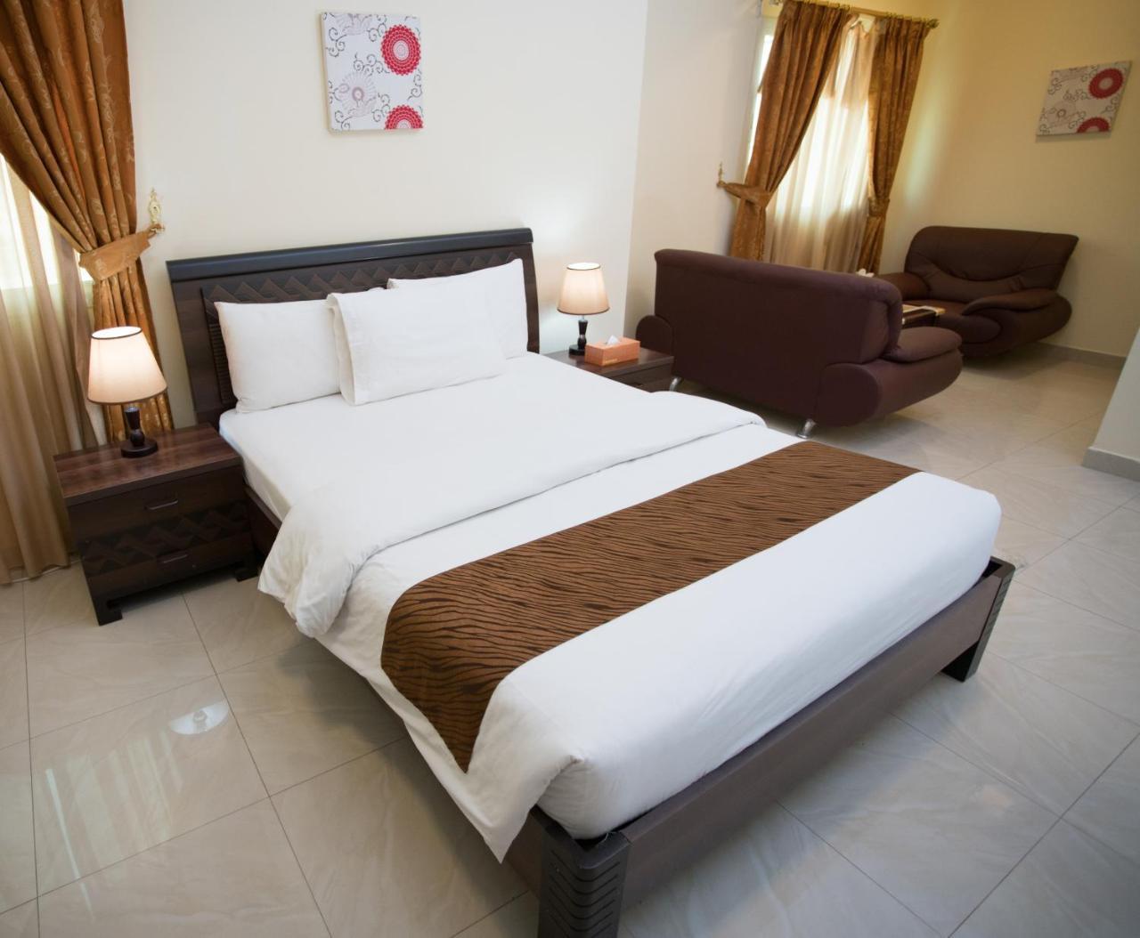 Tiger Home Hotel Apartments Muscat Exterior photo